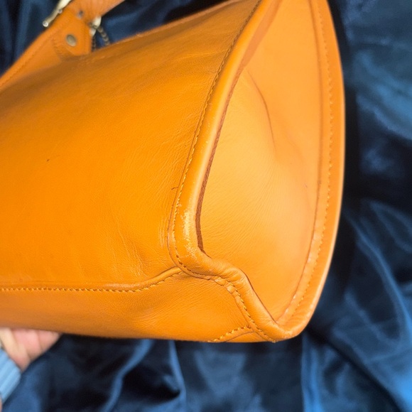 Sportscoach Tan Leather Shoulder Bag - Picture 8 of 17